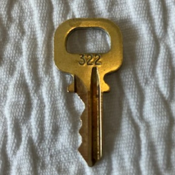 Louis Vuitton #322 Brass Lock and Key Set - Picture 7 of 8